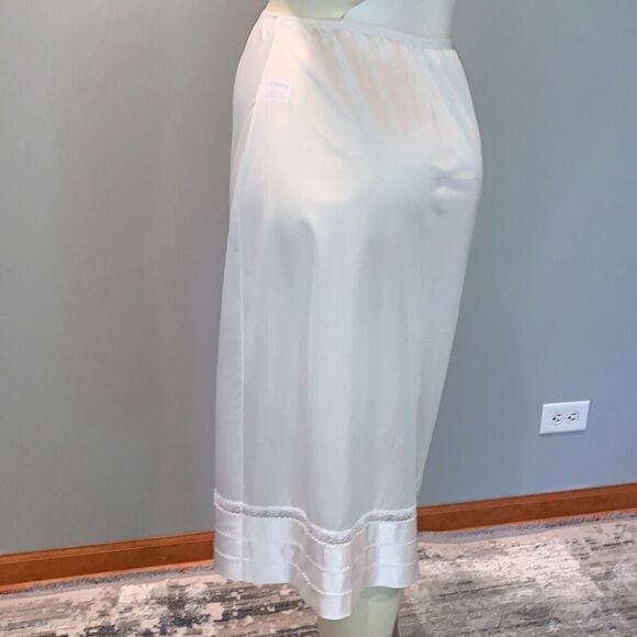 Vintage Lorraine White Long Slip Skirt Size Tall Small - Picture 7 of 12